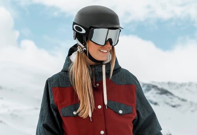 Cover image for Bien voir pour mieux glisser : l’équipement optique pour les sports d’hiver